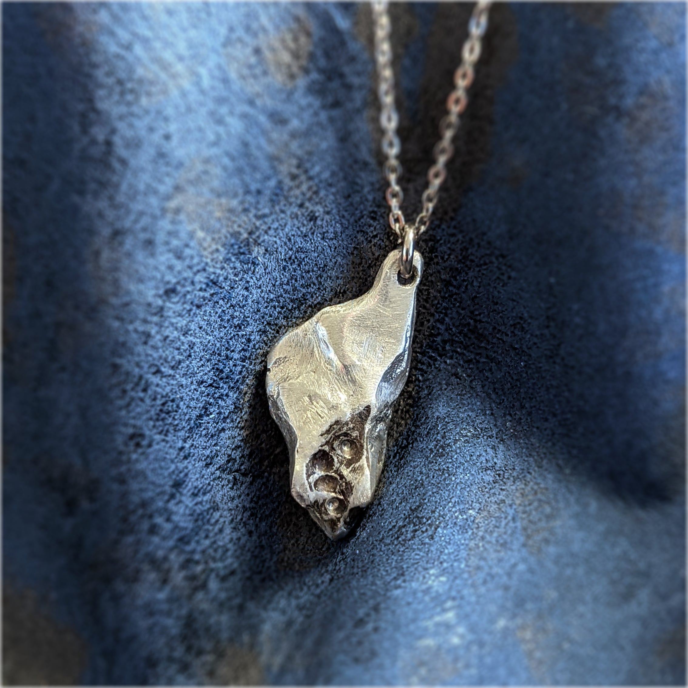 Pendentif "Corse" étain (Sn_pdt_04)