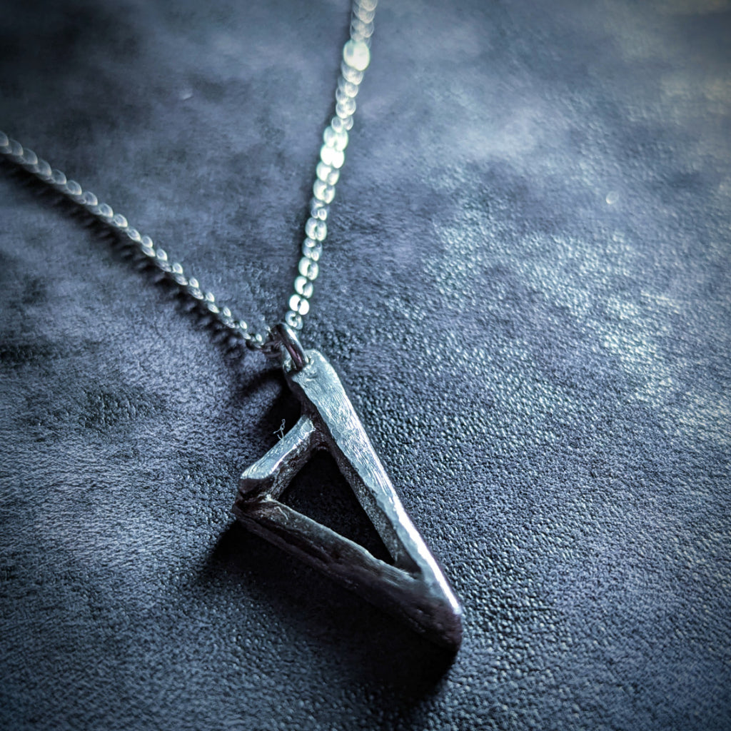 Pendentif "stylized corsica" (Sn_pdt_06)